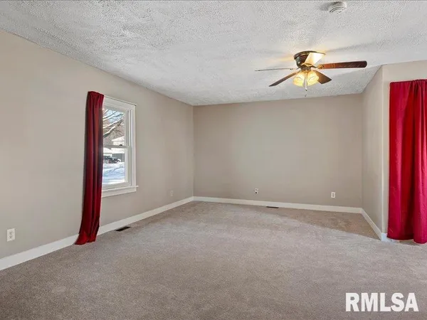 $150,000 | 312 Wells Street, Buffalo, IL 62515