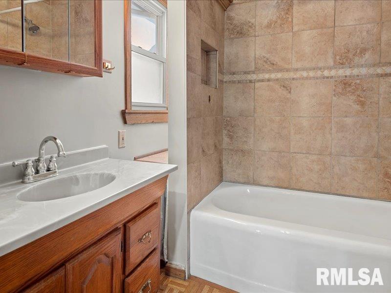 312 Wells Street Buffalo, IL 62515 - Photo 28 of 47