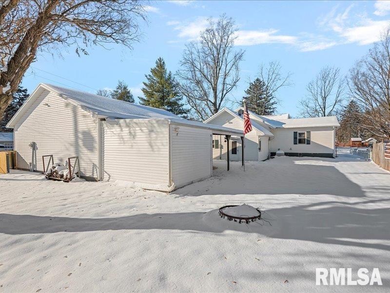 312 Wells Street Buffalo, IL 62515 - Photo 41 of 47