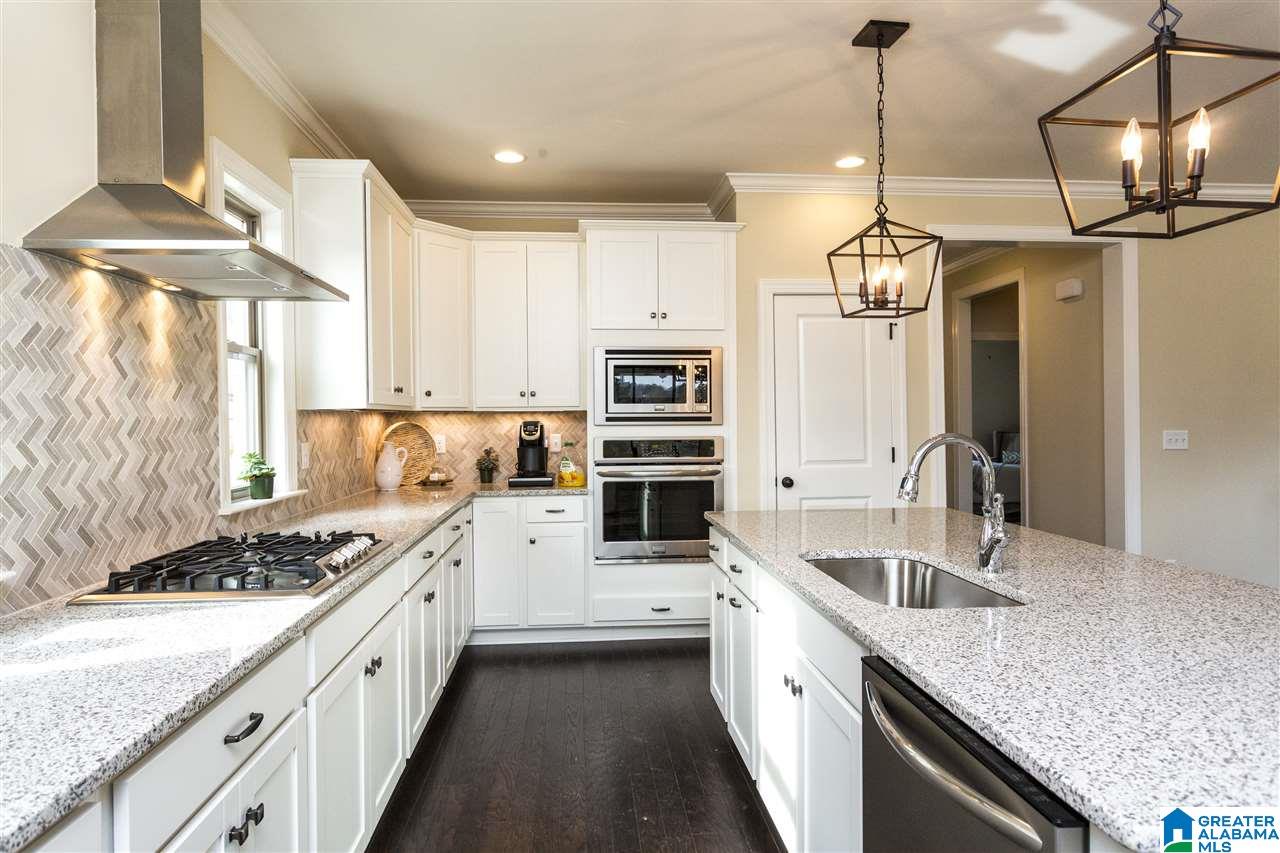 2685 Altadena Ridge Circle Birmingham, AL 35243 - Photo 9 of 40