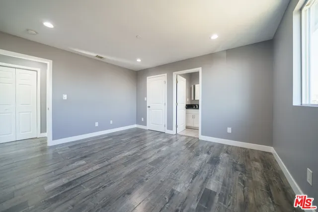 $3,490 | 629 West 83rd Street, Los Angeles, CA 90044