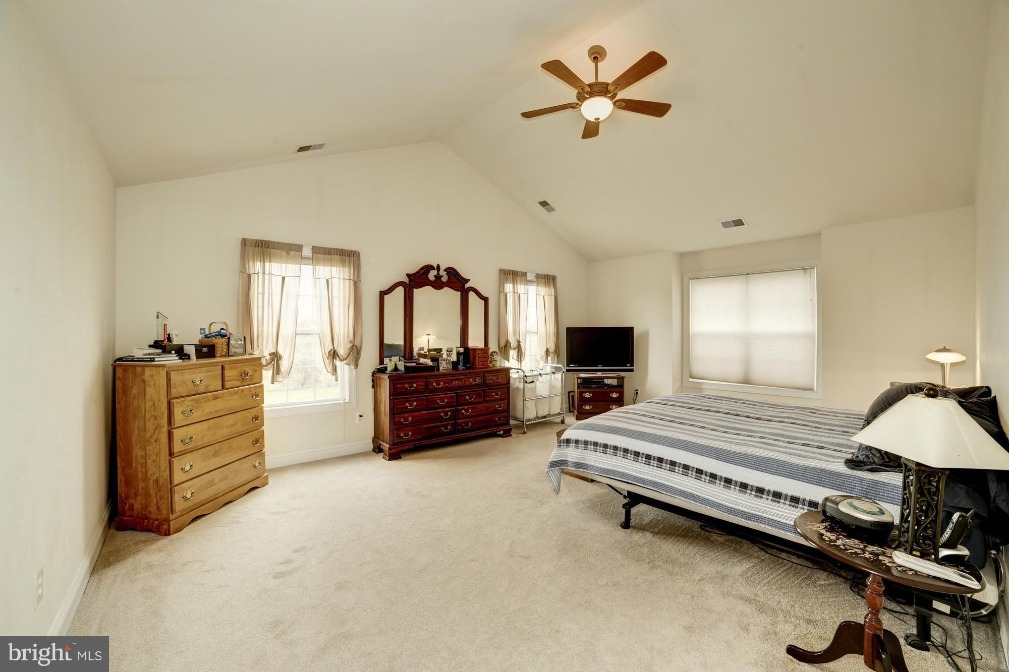 18930 Shelburne Glebe Road Leesburg, VA 20175 - Photo 11 of 30 Bedroom (Master)