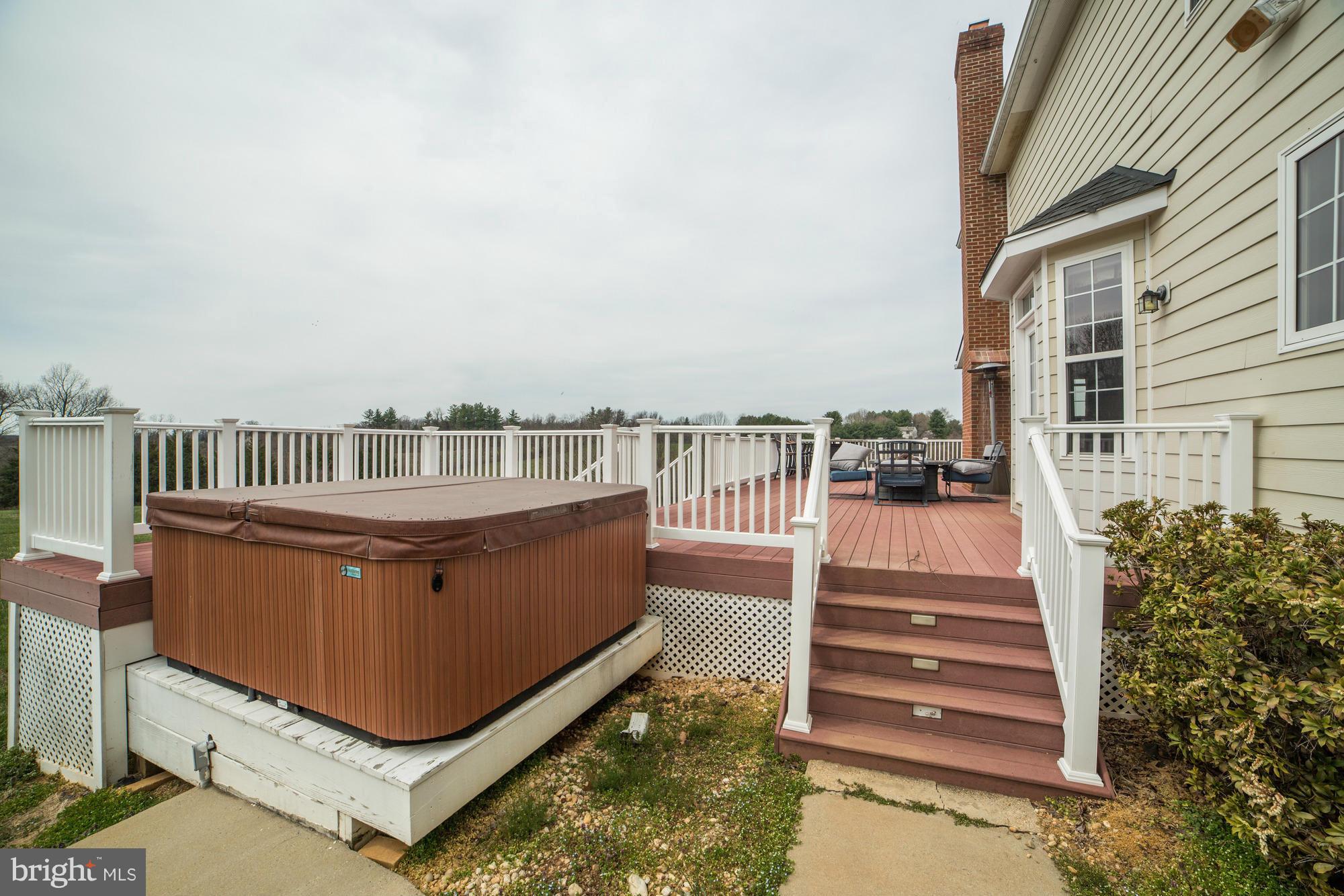 18930 Shelburne Glebe Road Leesburg, VA 20175 - Photo 24 of 30 Exterior (Rear)
