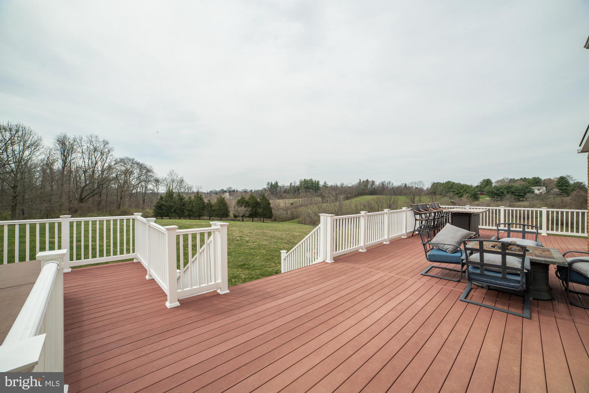 18930 Shelburne Glebe Road Leesburg, VA 20175 - Photo 25 of 30 Exterior (General)