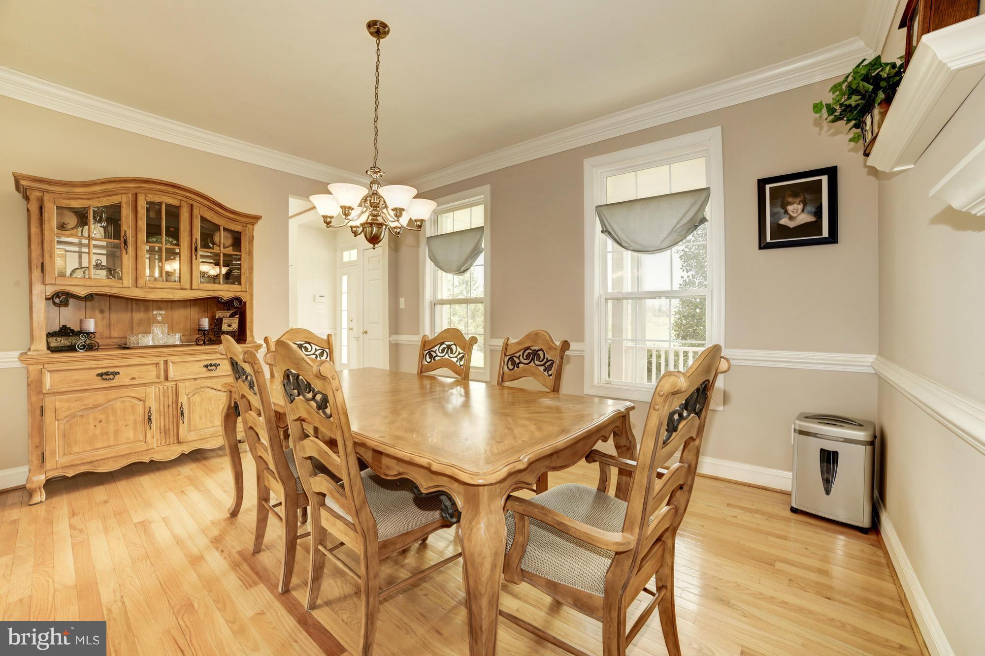 18930 Shelburne Glebe Road Leesburg, VA 20175 - Photo 6 of 30 Dining Room