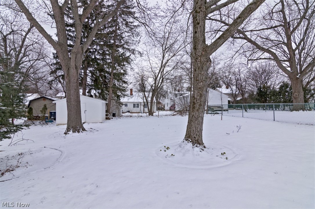 1559 Edgefield Road Lyndhurst, OH 44124 - Photo 28 of 29