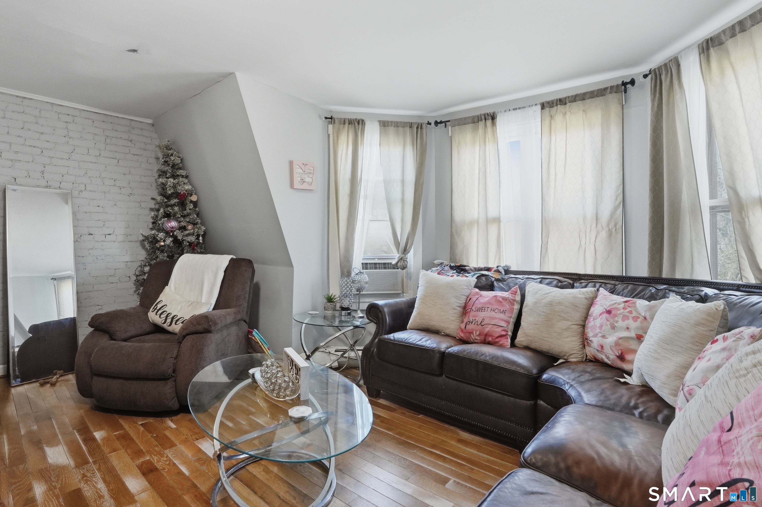 584 Kossuth Street Bridgeport, CT 06608 - Photo 18 of 34 Unit 3