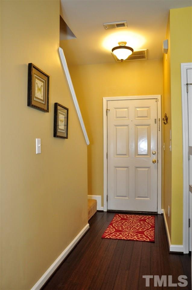 2404 Pumpkin Ridge Way Raleigh, NC 27604 - Photo 3 of 16 Gallery Image 3