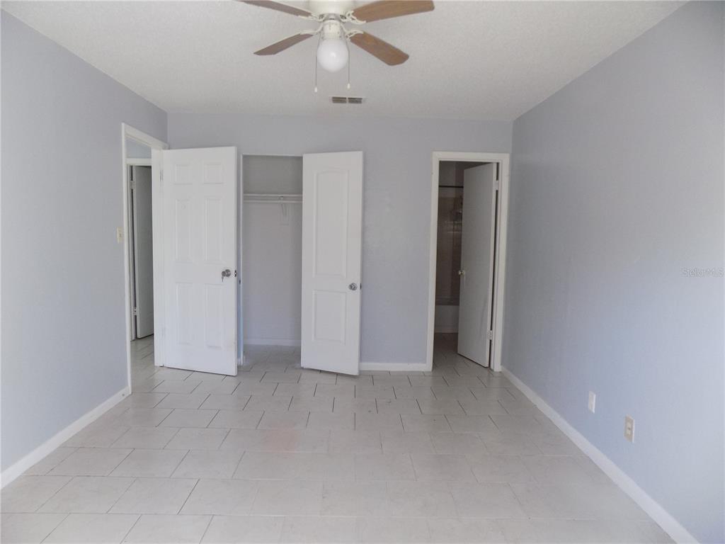 6124 Southwest 10th Place, Unit A Gainesville, FL 32607 - Photo 13 of 22