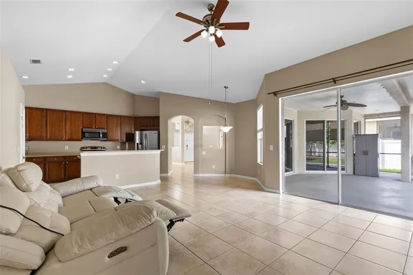 $3,250 | 13655 Artesa Bell Drive, Riverview, FL 33579