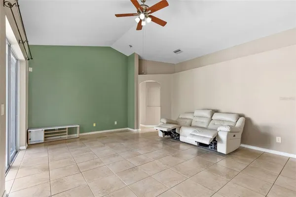 $3,250 | 13655 Artesa Bell Drive, Riverview, FL 33579