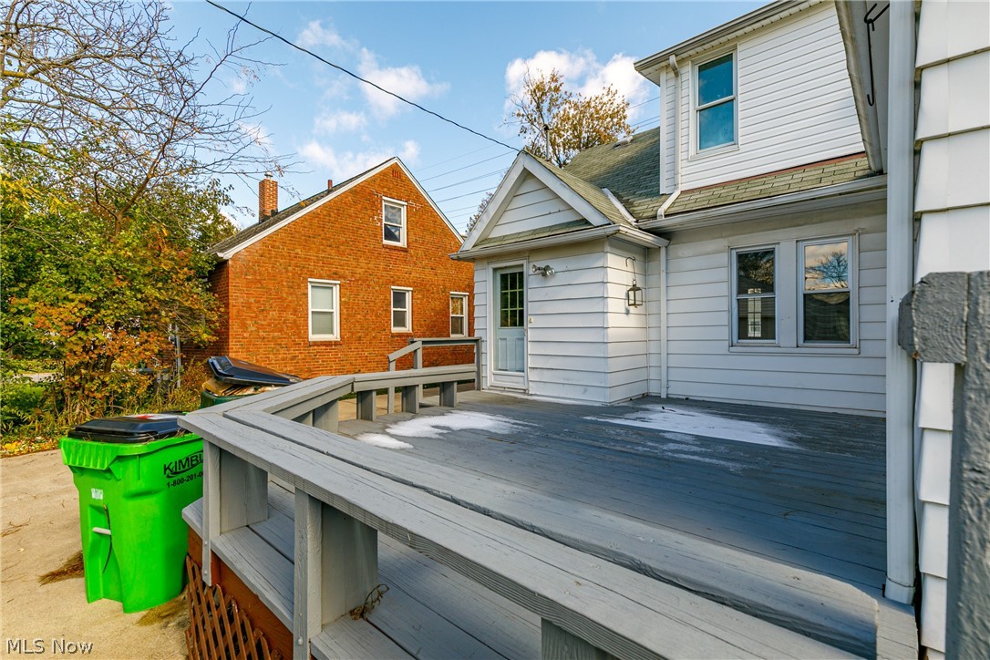 1628 Lander Road Cleveland, OH 44124 - Photo 22 of 29