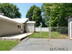 73 Gibbs Road Leicester, NC 28748 - Photo 11 of 14 Gallery Image 11