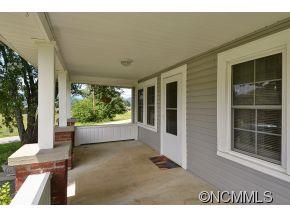73 Gibbs Road Leicester, NC 28748 - Photo 3 of 14 Gallery Image 3