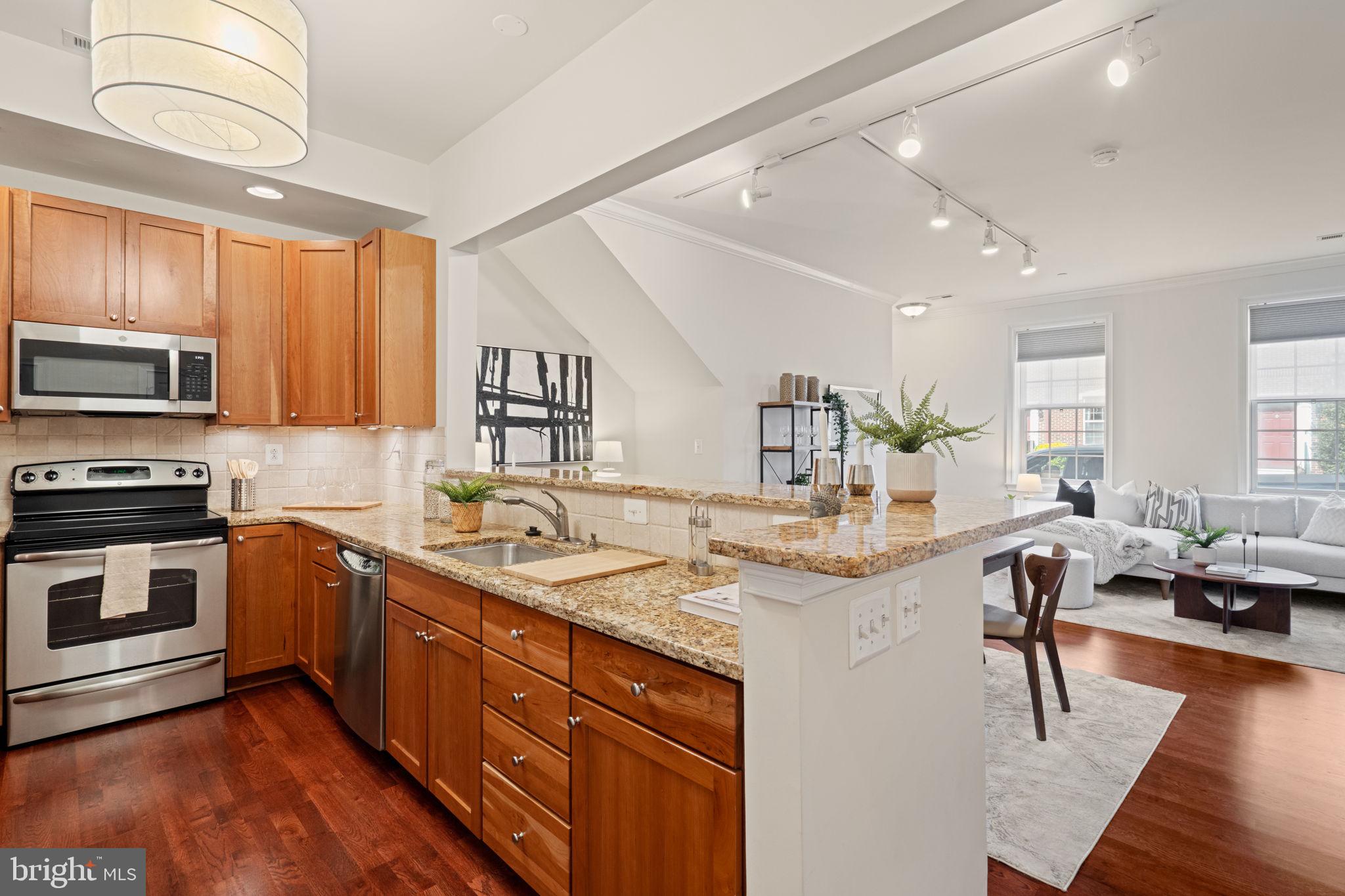 108 Captains Way Philadelphia, PA 19146 - Photo 11 of 59