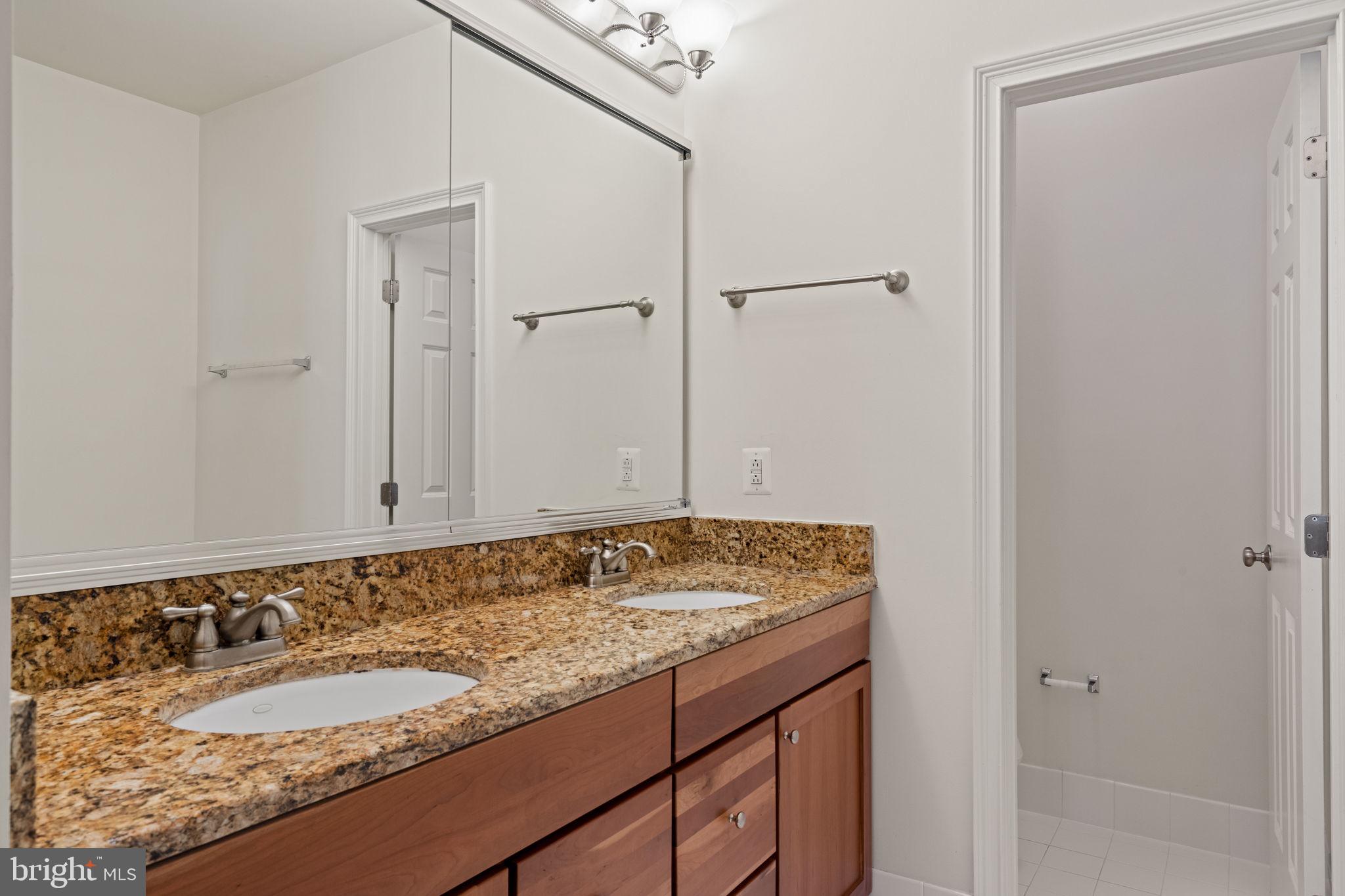 108 Captains Way Philadelphia, PA 19146 - Photo 26 of 59