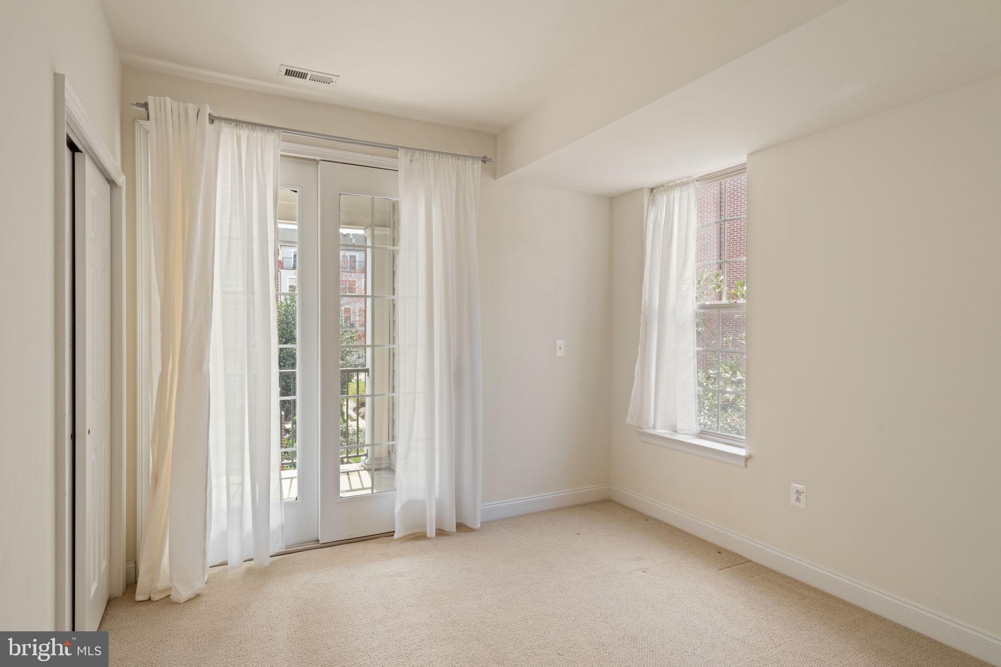 108 Captains Way Philadelphia, PA 19146 - Photo 37 of 59