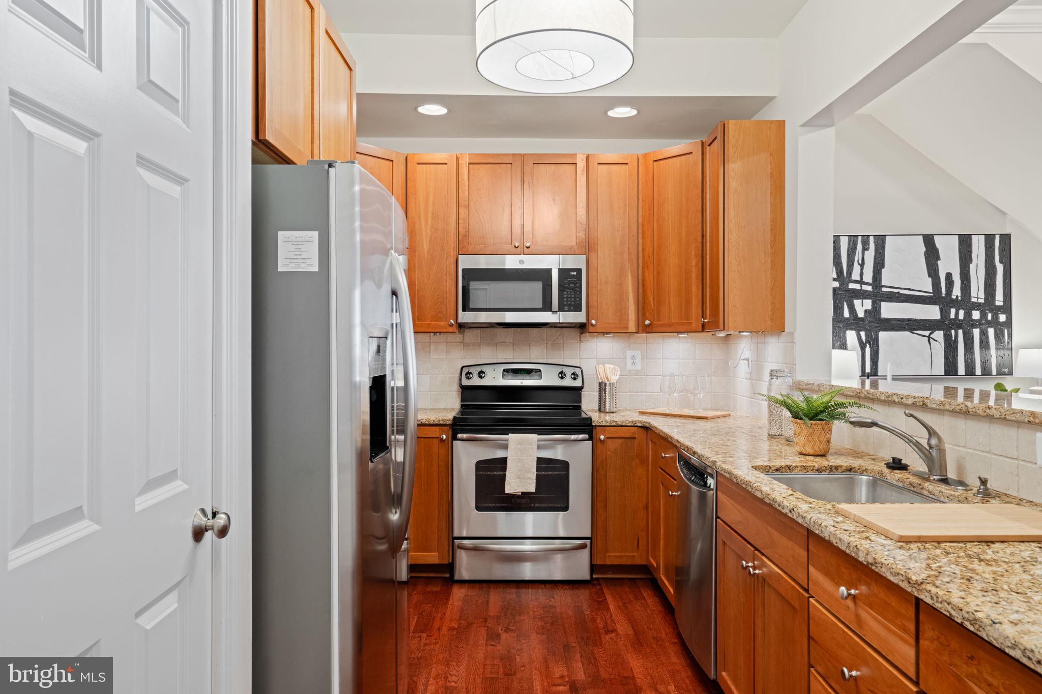 108 Captains Way Philadelphia, PA 19146 - Photo 10 of 59