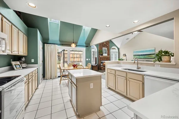 $675,000 | 19077 East Ida Drive, Aurora, CO 80015