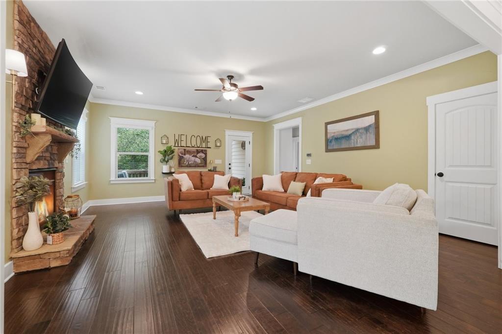 101 Madison Street Canton, GA 30115 - Photo 5 of 40