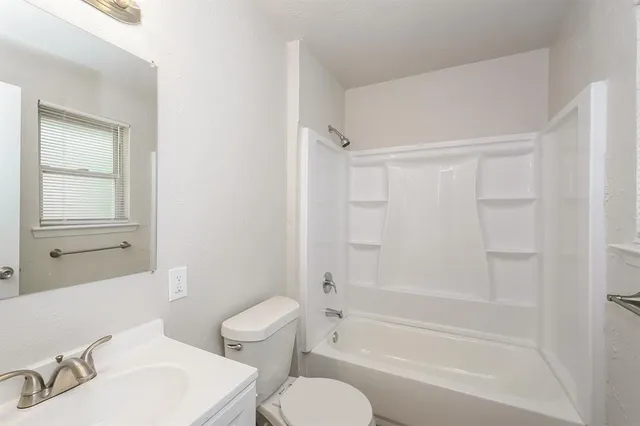 $1,845 | 306 Linklea Drive, Duncanville, TX 75137