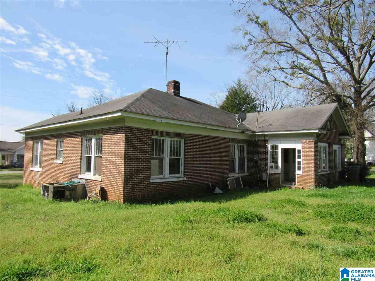 554 Roberts Street Wadley, AL 36276 - Photo 7 of 20