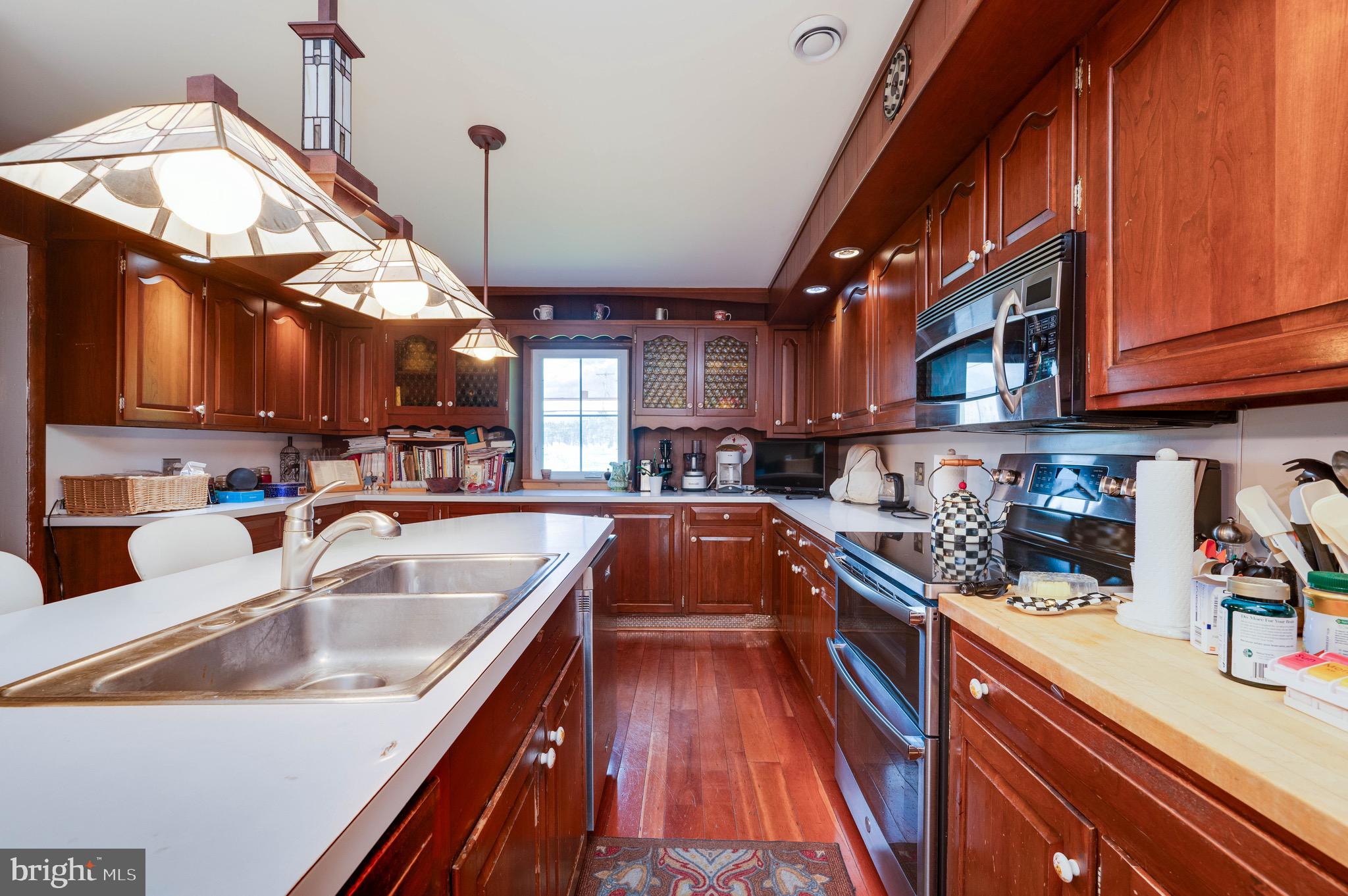 578 Old Lancaster Pike Reading, PA 19607 - Photo 16 of 87