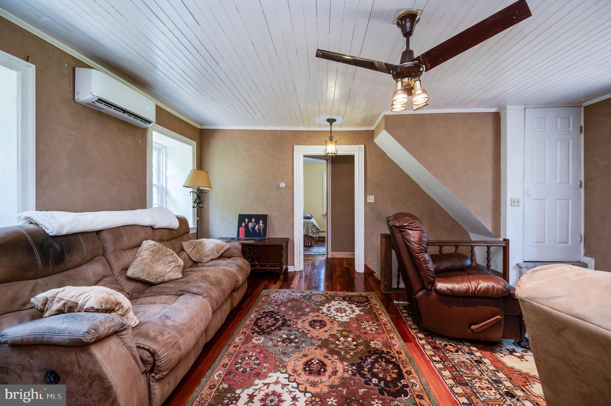 578 Old Lancaster Pike Reading, PA 19607 - Photo 36 of 87