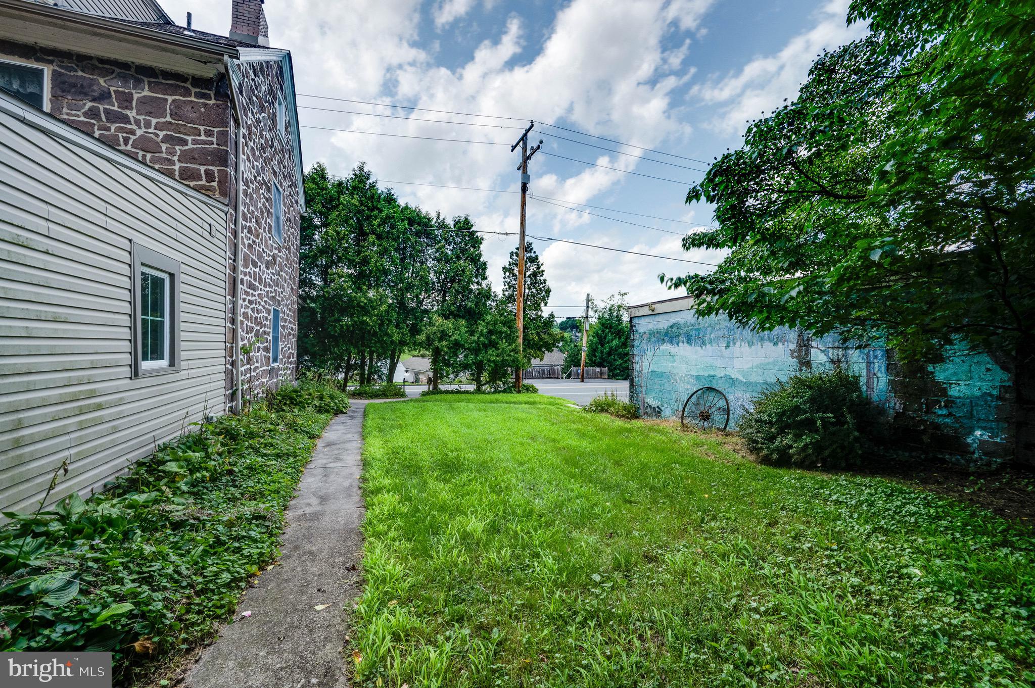 578 Old Lancaster Pike Reading, PA 19607 - Photo 64 of 87