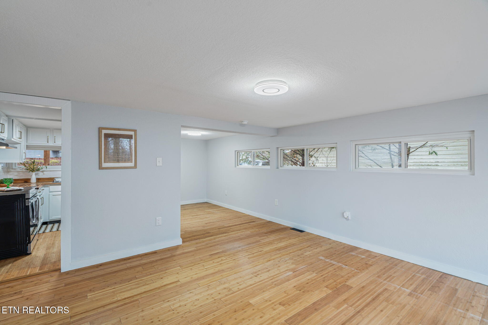 100 Wellington Circle Oak Ridge, TN 37830 - Photo 9 of 35 13-web-or-mls-100 Wellington Cirlce-14