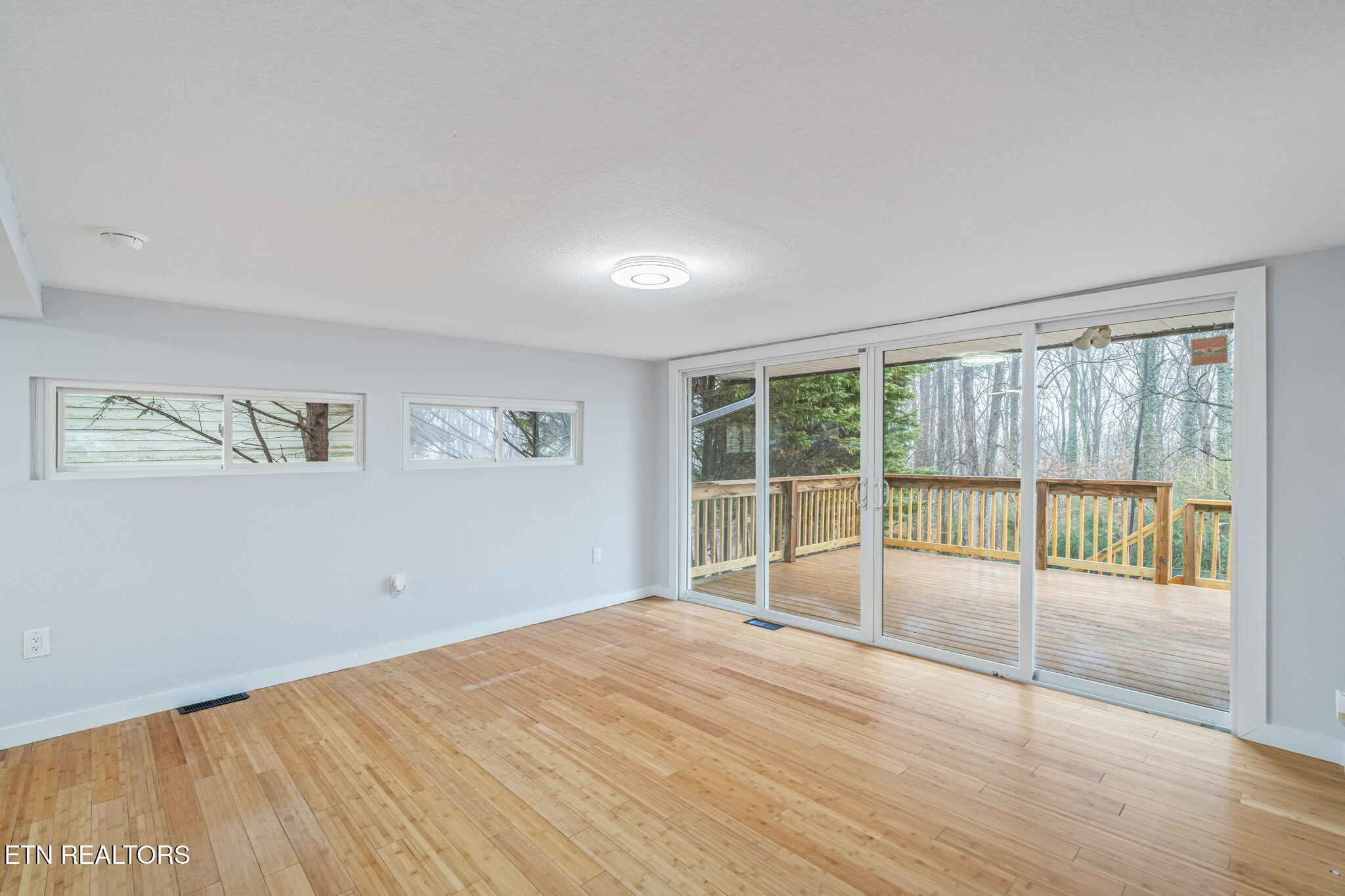 100 Wellington Circle Oak Ridge, TN 37830 - Photo 10 of 35 14-web-or-mls-100 Wellington Cirlce-15