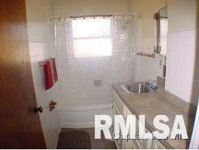 411 West Lawrence Avenue Springfield, IL 62704 - Photo 11 of 20