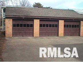 411 West Lawrence Avenue Springfield, IL 62704 - Photo 4 of 20