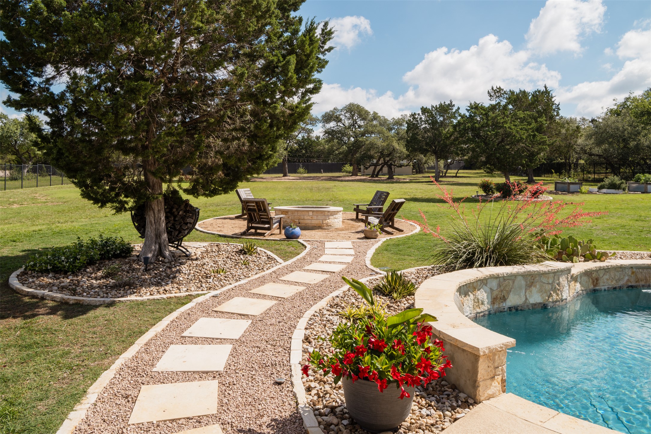 893 Blue Ridge Drive Dripping Springs, TX 78620 - Photo 31 of 39
