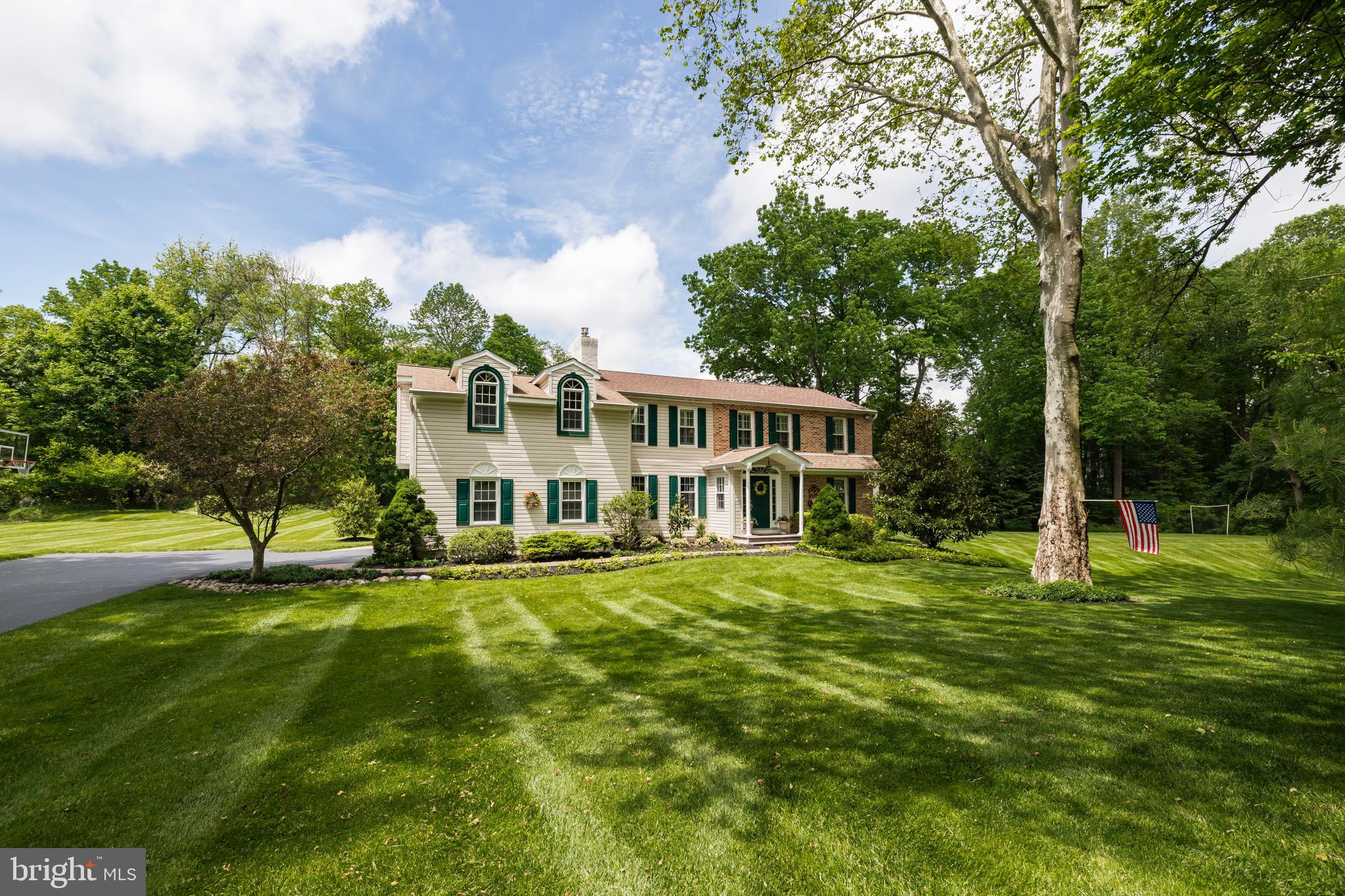 40 Ravine Road Malvern, PA 19355 - Photo 3 of 64 Impeccably landscaped property