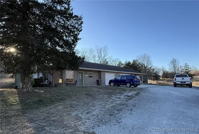 $299,900 | 1237 Lay Avenue, Warsaw, MO 65355