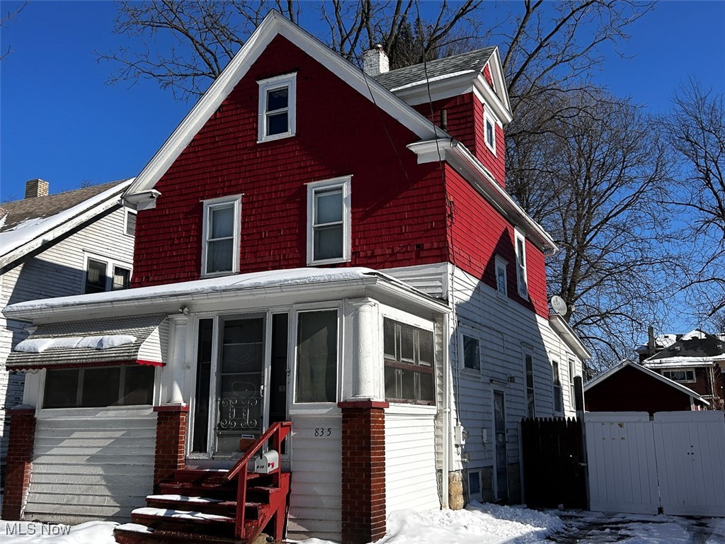 835 Chalker Street Akron, OH 44310 - Photo 1 of 7 View of front facade