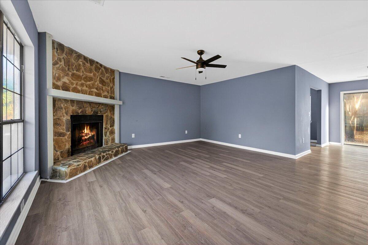 206 Tram Boulevard Summerville, SC 29486 - Photo 6 of 26 Stone Fireplace