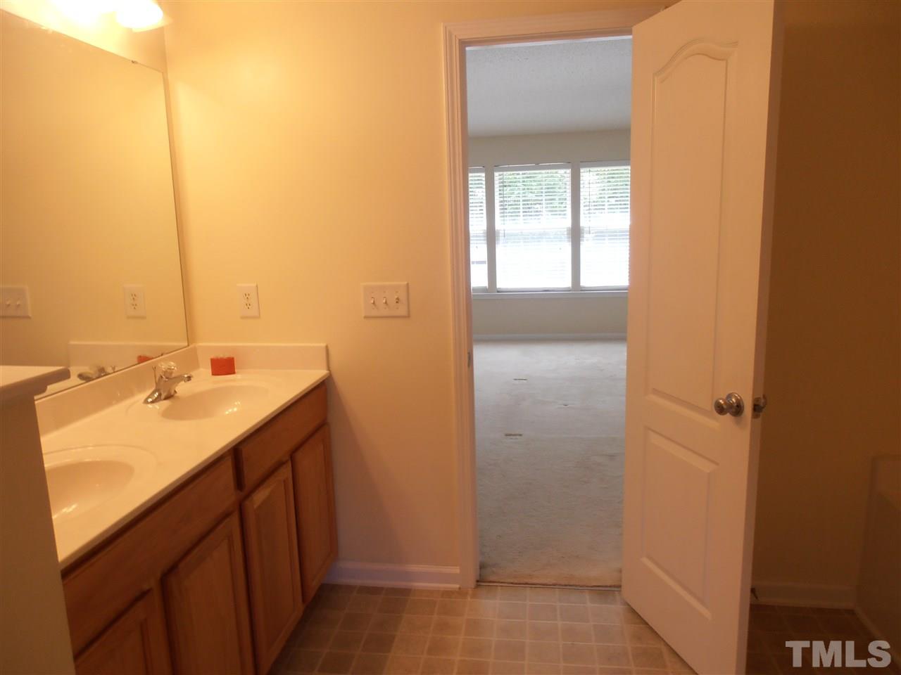 2848 Orchard Trace Way Raleigh, NC 27610 - Photo 22 of 25 Gallery Image 22