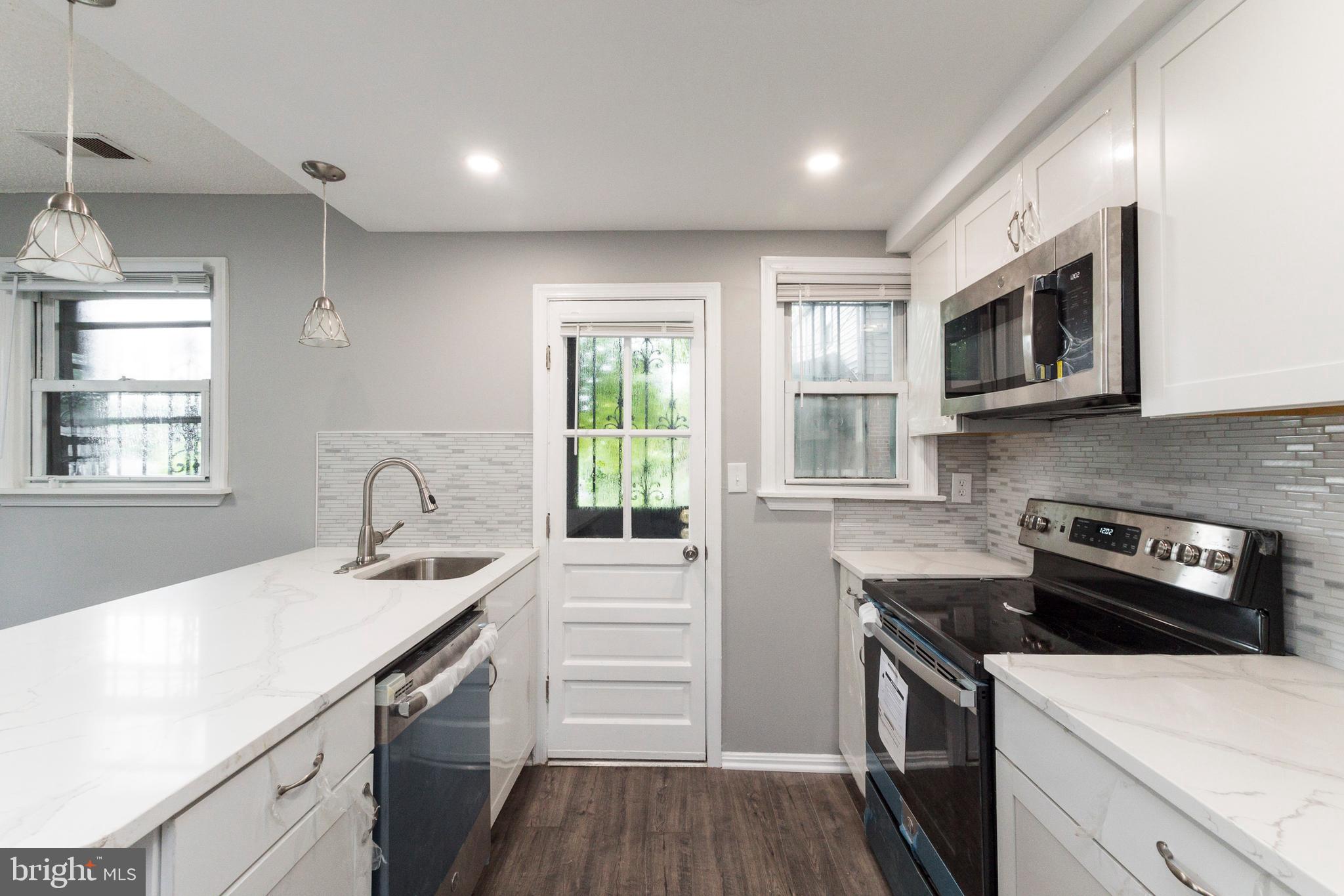 5065 Sheriff Road Northeast Washington, DC 20019 - Photo 4 of 36