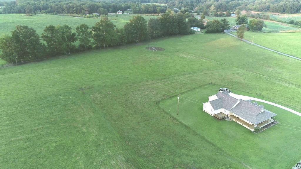 295 CALICO Road Decatur, TN 37322 - Photo 18 of 36 Gallery Image 18