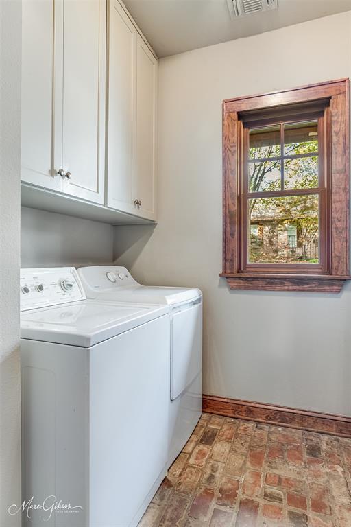 3045 Risinger Drive Shreveport, LA 71119 - Photo 27 of 40 a utility room with dryer and washer