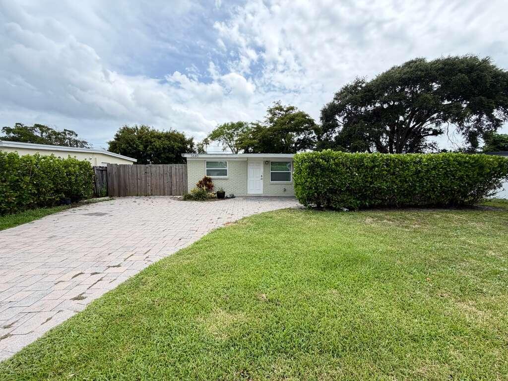 3640 Gull Road Cabana Colony, FL 33410 - Photo 16 of 33 WhatsApp Image 2026-06-08 at 23.32.54 (1