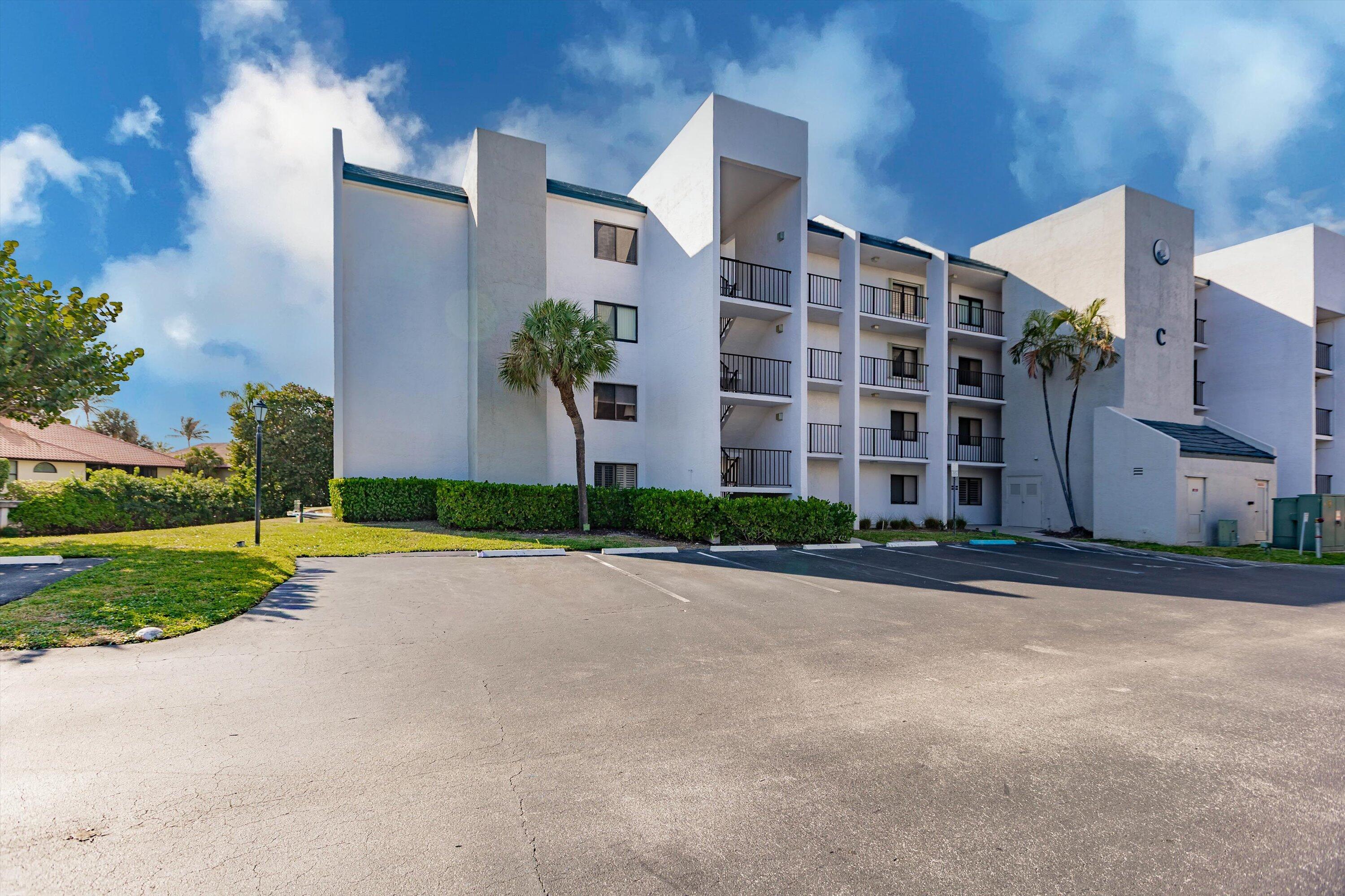 1605 Highway 1, Unit C104 Jupiter, FL 33477 - Photo 2 of 24 1605 US Highway 1 C104 building front