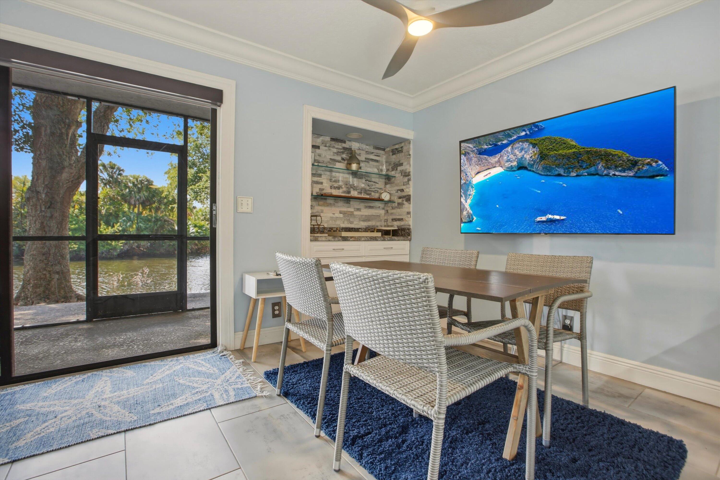 1605 Highway 1, Unit C104 Jupiter, FL 33477 - Photo 7 of 24 1605 US Highway 1 C104 dining area