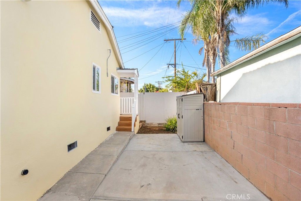3261 Eagle Street Los Angeles, CA 90063 - Photo 28 of 40 a view of outdoor space and porch