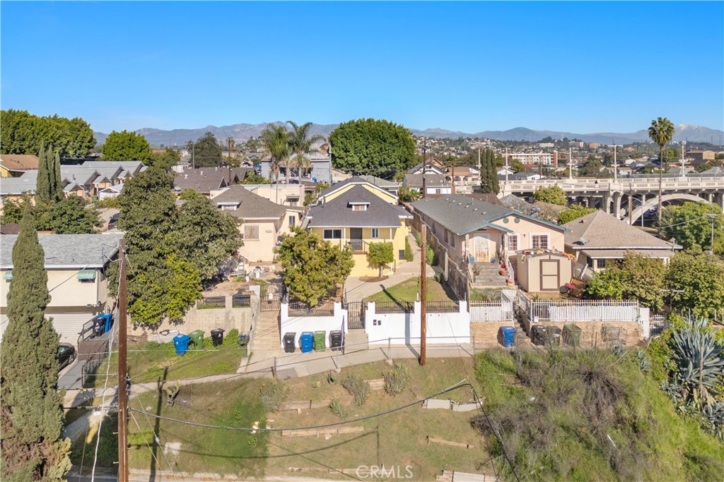 3261 Eagle Street Los Angeles, CA 90063 - Photo 35 of 40 a view of a city