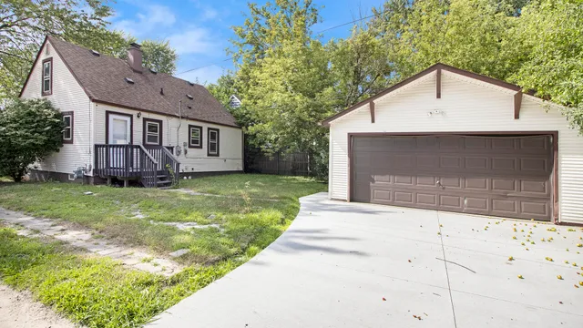 $151,998 | 5993 John Daly Street, Taylor, MI 48180