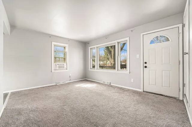 $151,998 | 5993 John Daly Street, Taylor, MI 48180