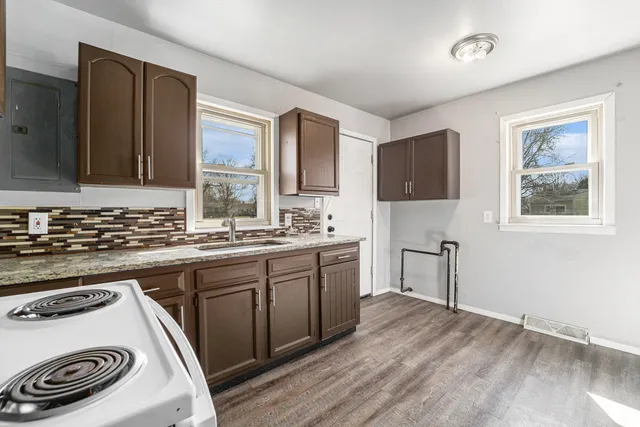 $151,998 | 5993 John Daly Street, Taylor, MI 48180